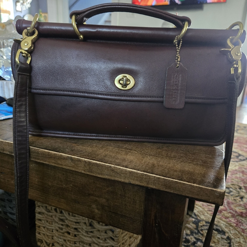 Vintage Coach Willis City Bag
